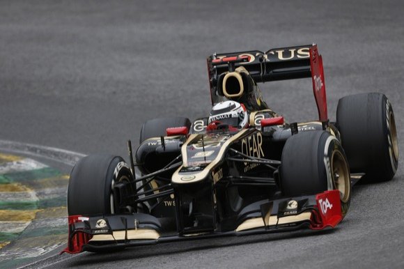 Lotus E20 выставлена на благотворительный аукцион
