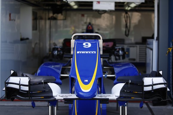 В Sauber подготовили новый носовой обтекатель