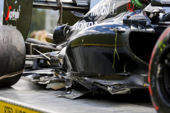 McLaren не с чем работать на тестах во вторник