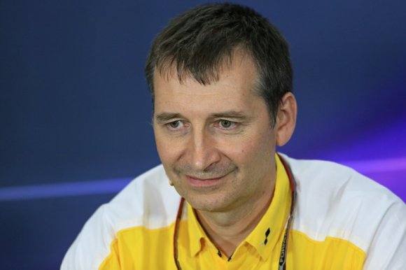 Роб Уайт рассказал, почему Renault не использует «жетоны»