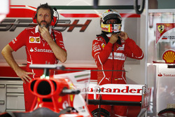 Ferrari заменила двигатель на машине Себастьяна Феттеля
