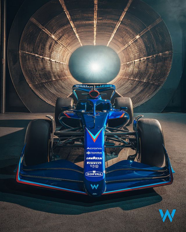 Williams вперше за 28 років не помістив логотип Сенни на свій болід