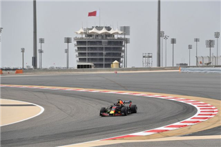 Офіційно. Гран Прі Бахрейну відвідають лише дві категорії людей
