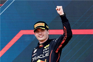 Ферстаппен: Нам трохи пощастило через подвійний схід Ferrari