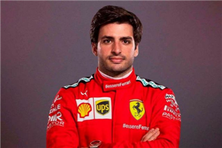 Офіційно. Ferrari підписала Карлоса Сайнса