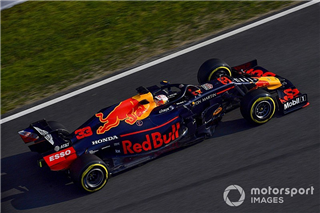 Ферстаппен: Мене не турбують Ferrari та Mercedes
