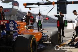 Алонсо розповів, як допоміг McLaren на тестах у Барселоні