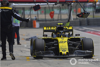 Хюлькенберг поскаржився на надійність машини Renault після двох сходів поспіль