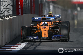Сайнс: McLaren зобов'язана додавати «в кожному аспекті»