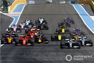 У FIA захистили швидкий старт гонки попри здивування пілотів