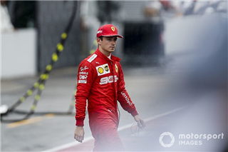 Леклер: Ferrari досі не вирішила проблему з моєю машиною