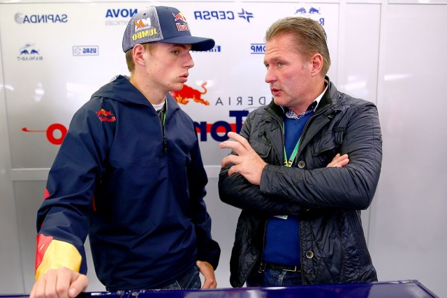 Йос Ферстаппен: Не хочу втручатися в дії Мекіса у Red Bull