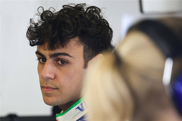 Новачок Формули-1 ледь не розбив болід під час першої ж сесії