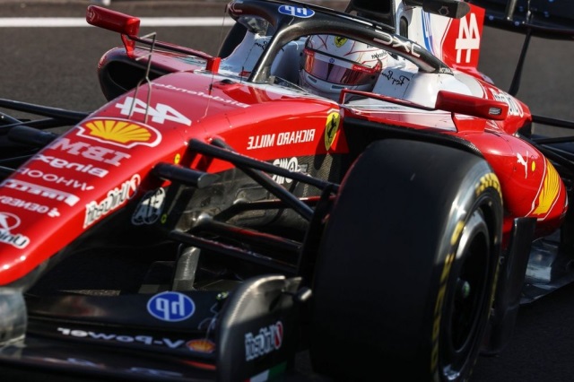 Льюїс Гамілтон: Зараз Ferrari недостатньо швидка