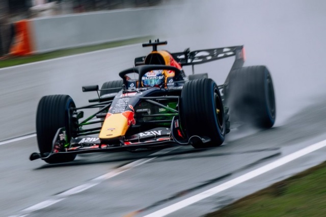 Лоран Мекіс: Red Bull треба зменшити очікування в першій половині сезону