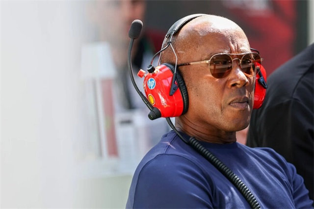 Батько Гамілтона запустить власну гоночну серію на двигунах V10