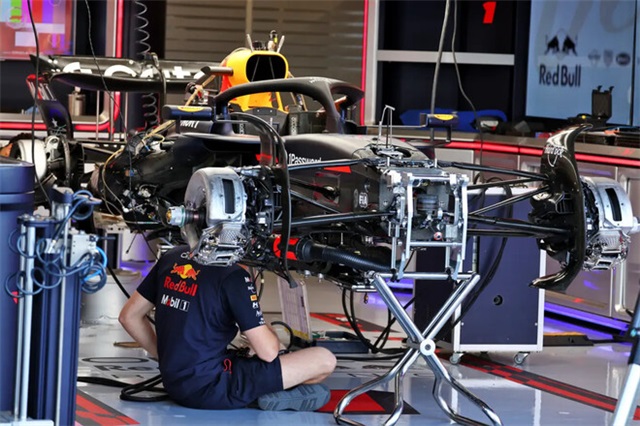 Ред Булл готовий до старту сезону. Не стримуватиметься на тестах