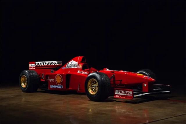 Болід Феррарі Міхаеля Шумахера виставлено на аукціон за семизначну суму