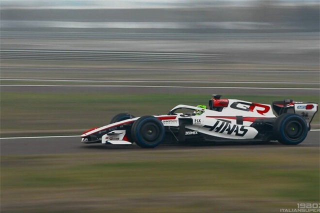 Пілот Ф1 не впорався з управлінням під час тесту на трасі Феррарі