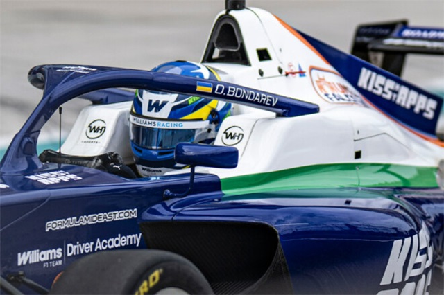 Знову перший. Українець очолив фінальну практику сезону Формули-4