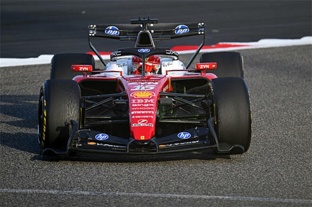 Тести Формули-1: хороший день Феррарі, проблеми Мерседеса