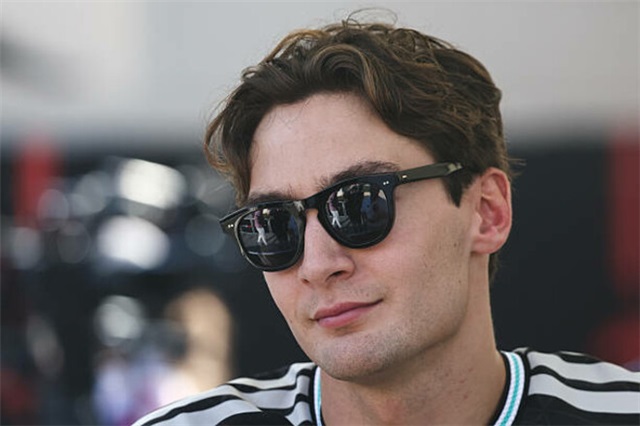 Расселл: «Неможливо догодити усім. Тож Ферстаппен може їхати на...»