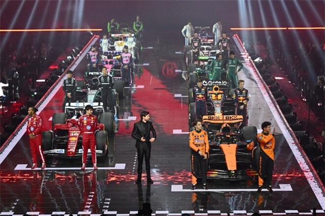 «25-та гонка». Керівник Ф1 розповів, як фанатам покажуть боліди 2027 року