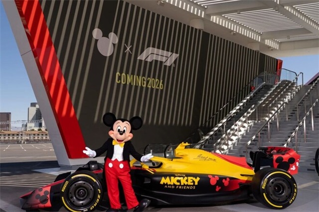 Від Білосніжки до Попелюшки. Топ-пілоти Формули-1 як принцеси Disney