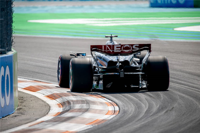 Формула-1 відмовилася від переходу на 16-дюймові колеса