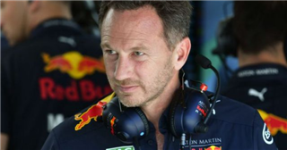 Хорнер: Red Bull поки не планує повертати Феттеля
