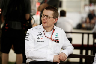 Red Bull хоче забрати 50 спеціалістів і головного моториста Mercedes