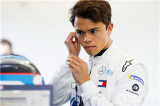 ЗМІ: Mercedes вже знає, ким замінить Расселла у Williams