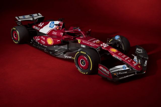 Ferrari додала у свою ліврею більше білого кольору