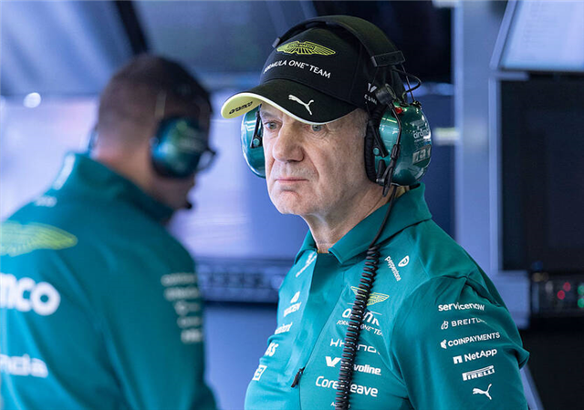 Астон Мартін терміново шукає нового керівника команди аби розвантажити Ньюї