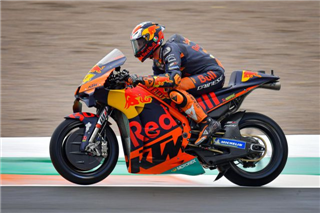 MotoGP. Еспаргаро на поулі у Валенсії, Россі не вийшов у другий сегмент