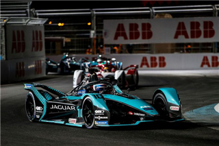 Формула Е. Берд виграв другу гонку у Саудівській Аравії