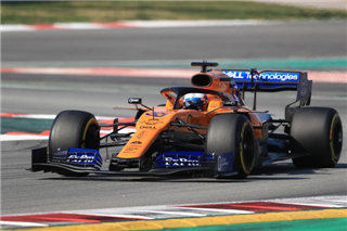 Сайнс відповів Хельмуту Марко на критику McLaren