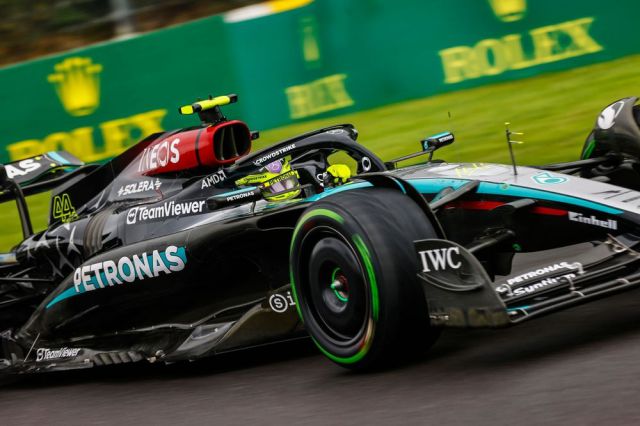 Гамілтон: Фанати Ferrari дивилися на мене інакше