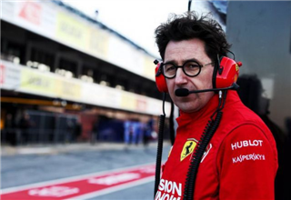 Шеф Ferrari: Ми не накажемо Леклеру пропускати Феттеля