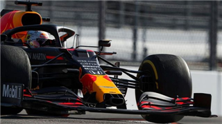 Журналіст: Red Bull може брати двигуни у Mercedes