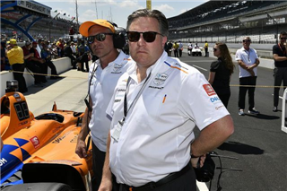 Браун: McLaren адаптується під кожного пілота