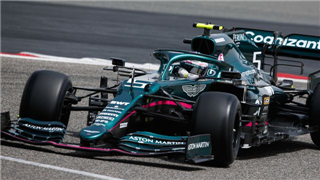 Феттель прокоментував чутки про свій перехід у Mercedes
