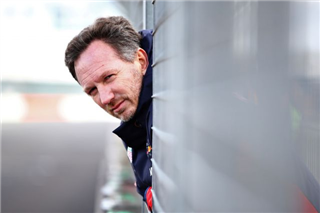 Хорнер: Red Bull хоче уникнути штрафу за перевищення ліміту на мотори