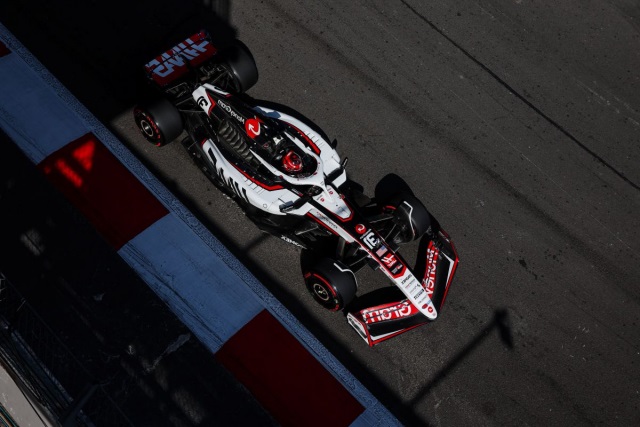 Естебан Окон: Намагався якомога довше стримувати Піастрі, щоб захистити Бермана