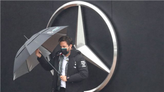Вольфф: Mercedes не буде постачати двигуни Red Bull