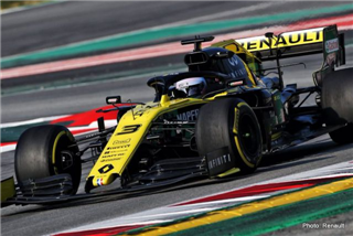 Ріккардо: Renault ще не їхав на всю потужність