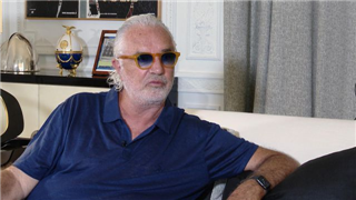 Екклстоун: Ferrari варто запросити Бріаторе