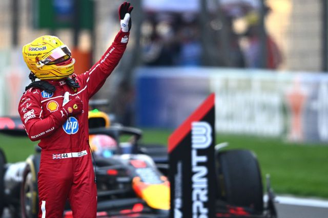 Гамілтон: Наступні кілька років я працюватиму над суперкаром Ferrari