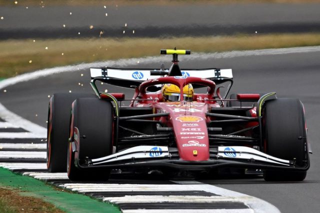 Льюїс Гамілтон: Не можу передати, як важко керувати Ferrari під дощем