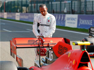 Менселл: Якщо Хемілтон хоче перемагати, він не піде у Ferrari